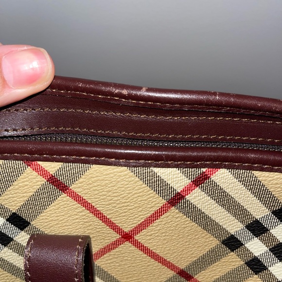 Authentic Burberry Tote - Picture 3 of 7